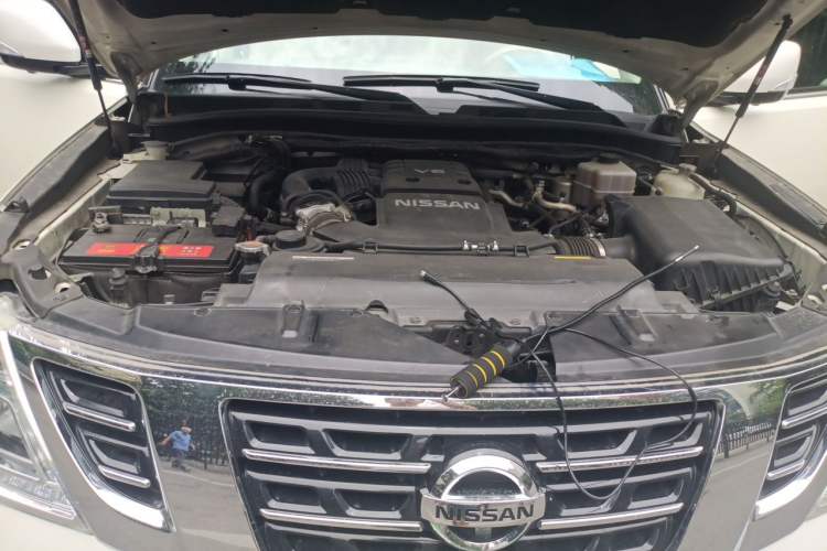 Used Nissan Patrol 2017 Y62 4.0L SE-T2 BOSE – Middle East Engine Bay