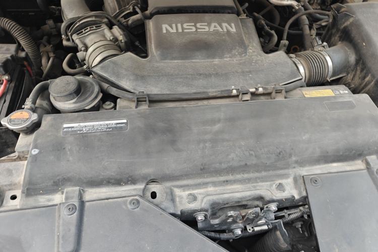 Used Nissan Patrol  Engine Bay