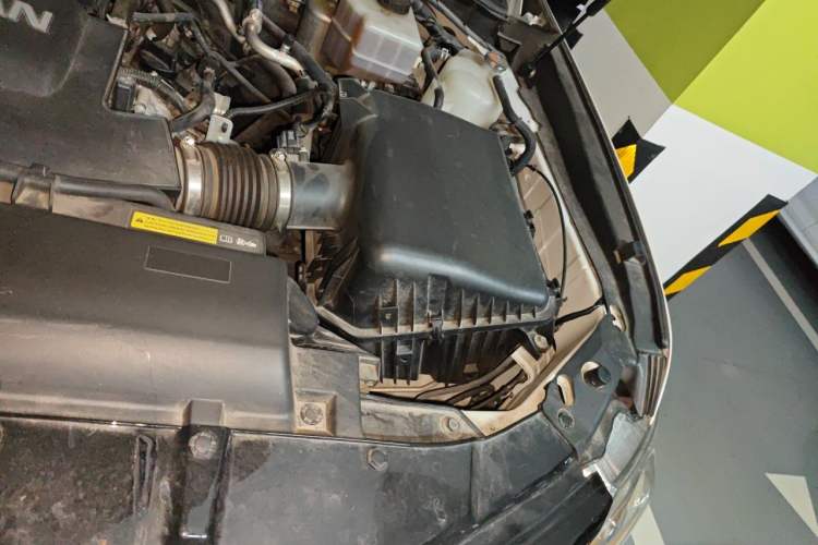 Used Nissan Patrol  Engine Bay Left
