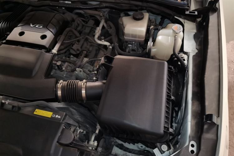 Used Nissan Patrol 2017 4.0L XE Middle East Version Engine Bay Left