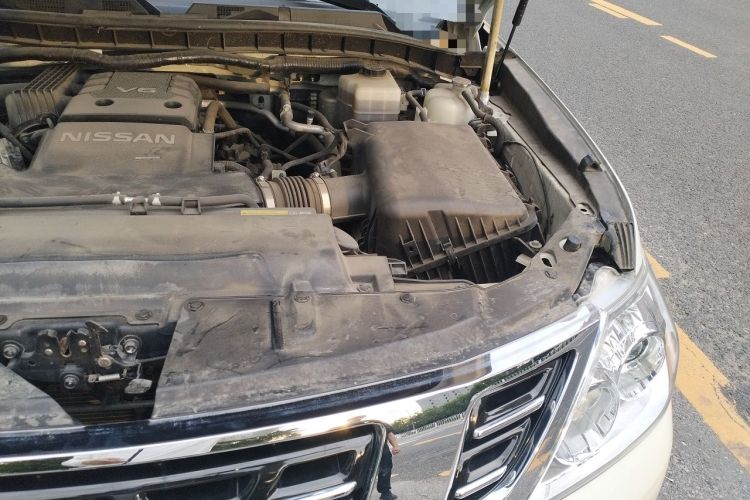 Used Nissan Patrol  Engine Bay Left