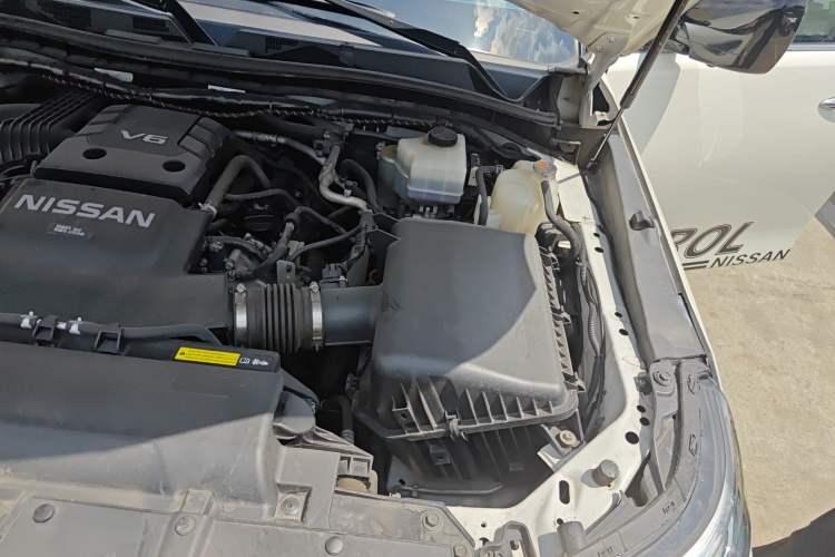 Used Nissan Patrol  Engine Bay Left