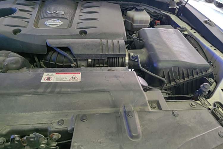 Used Nissan Patrol 2017 5.6L Standard Edition Engine Bay Left