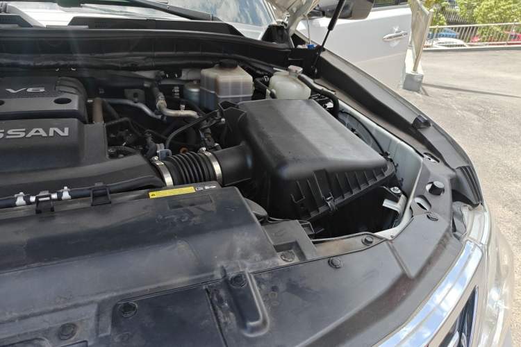 Used Nissan Patrol 2017 4.0L XE Middle East Version Engine Bay Left