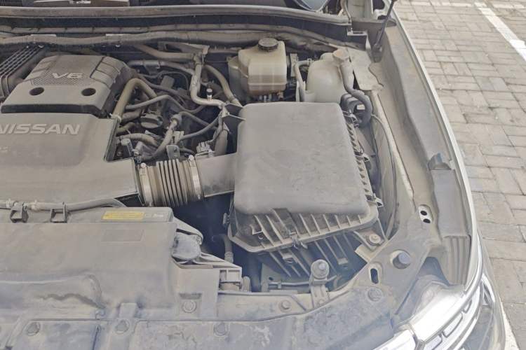Used Nissan Patrol  Engine Bay Left