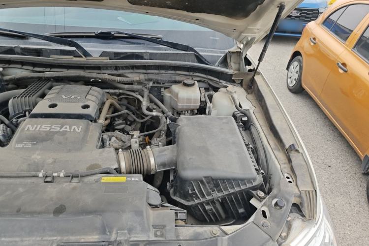 Used Nissan Patrol  Engine Bay Left