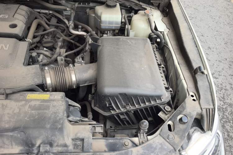 Used Nissan Patrol  Engine Bay Left