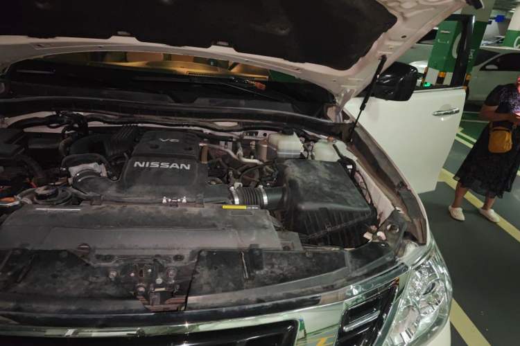 Used Nissan Patrol  Engine Bay Left