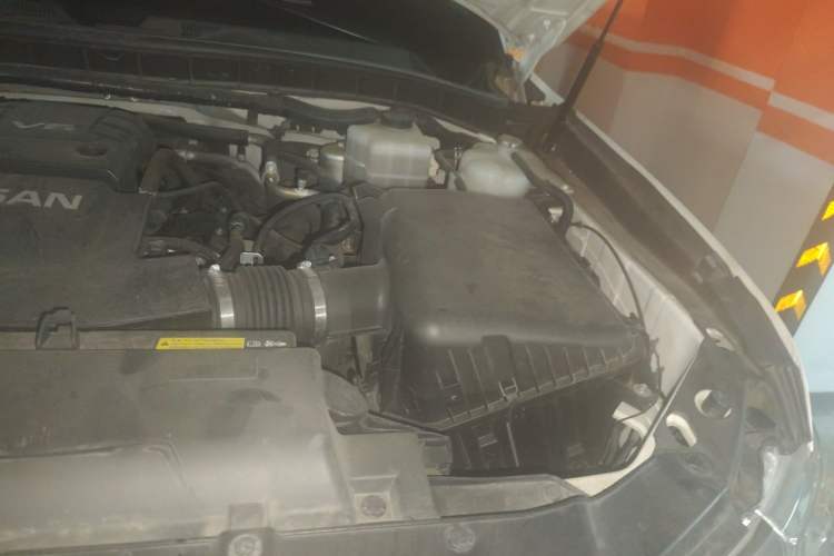 Used Nissan Patrol  Engine Bay Left