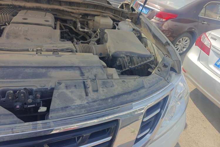 Used Nissan Patrol  Engine Bay Left