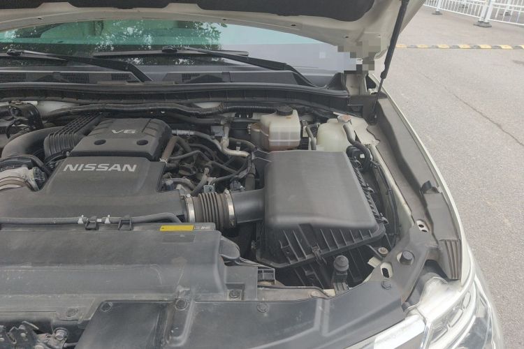 Used Nissan Patrol  Engine Bay Left