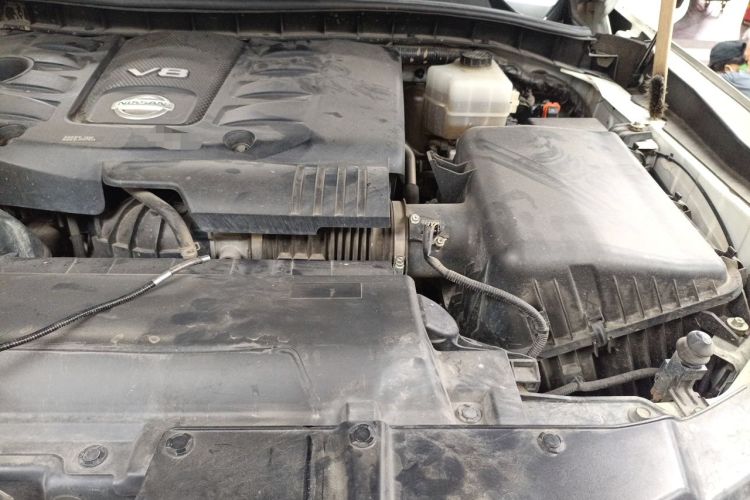 Used Nissan Patrol  Engine Bay Left