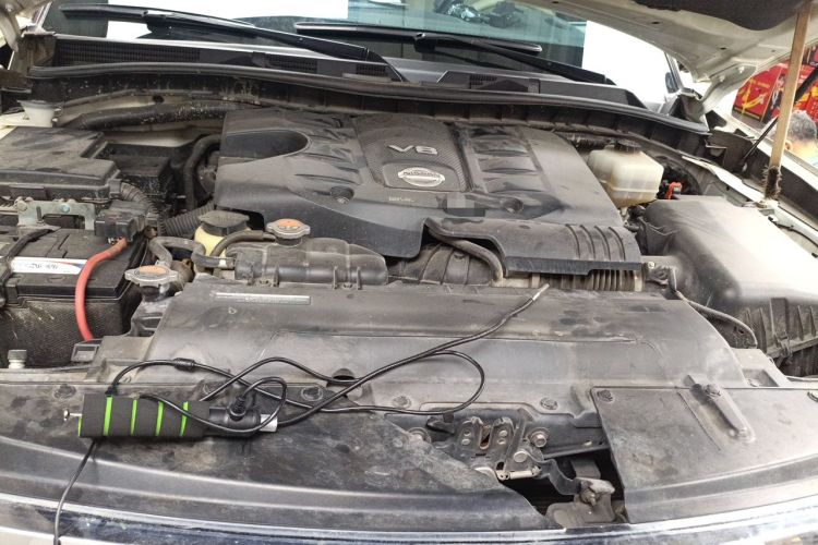 Used Nissan Patrol  Engine Bay