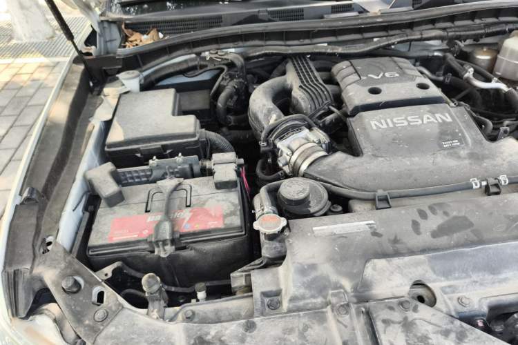 Used Nissan Patrol 2017 4.0L Parallel Import Engine Bay Right