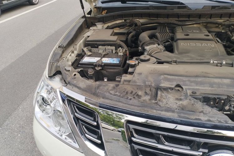 Used Nissan Patrol  Engine Bay Right