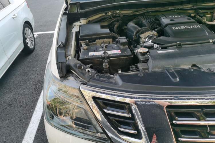 Used Nissan Patrol  Engine Bay Right