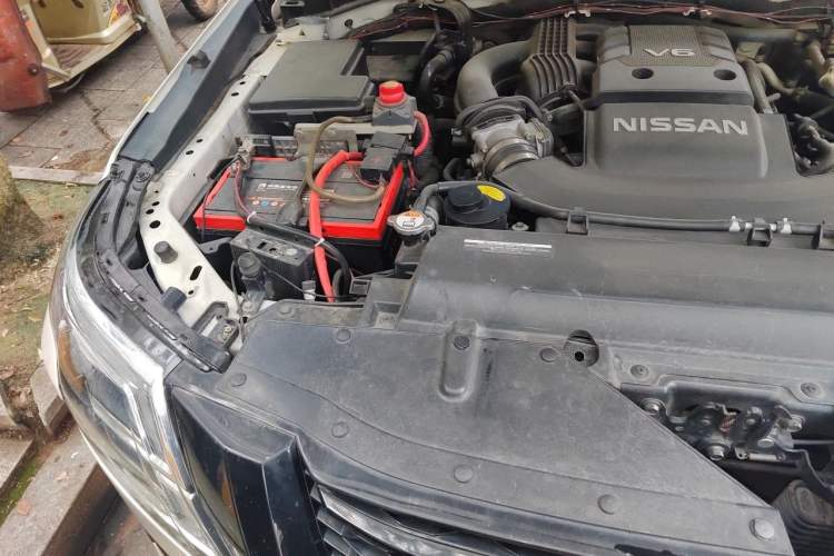 Used Nissan Patrol  Engine Bay Right