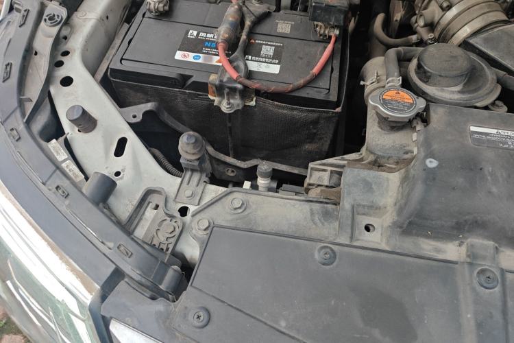 Used Nissan Patrol  Engine Bay Right