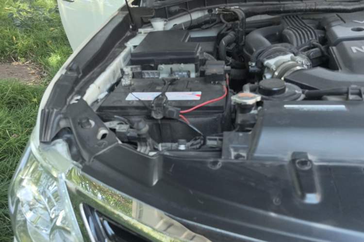 Used Nissan Patrol  Engine Bay Right