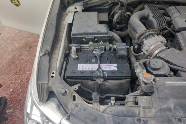 Used Nissan Patrol  Engine Bay Right