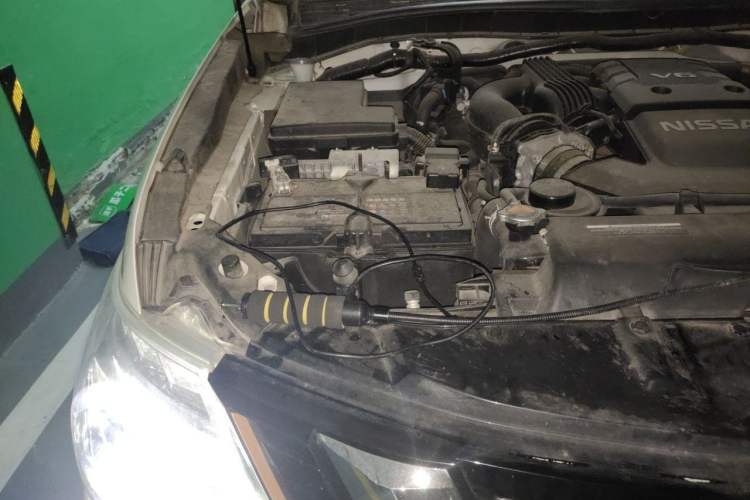 Used Nissan Patrol  Engine Bay Right