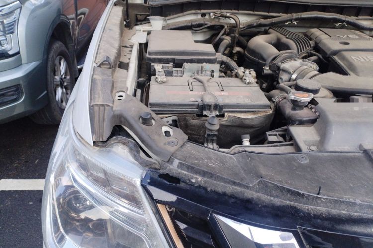 Used Nissan Patrol  Engine Bay Right
