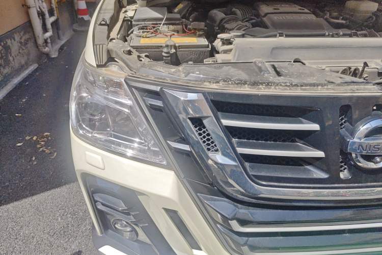 Used Nissan Patrol  Engine Bay Right
