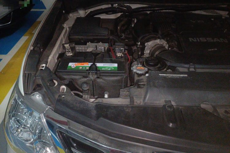 Used Nissan Patrol  Engine Bay Right