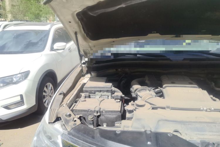 Used Nissan Patrol  Engine Bay Right