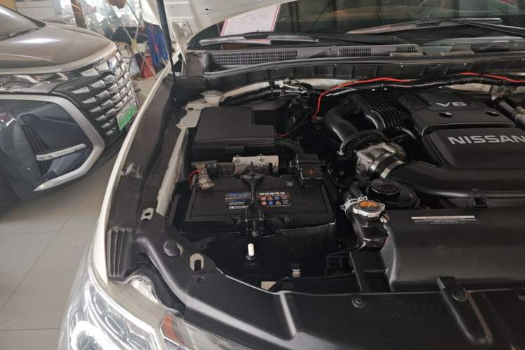 Used Nissan Patrol  Engine Bay Right