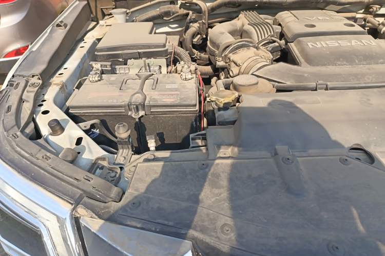 Used Nissan Patrol  Engine Bay Right