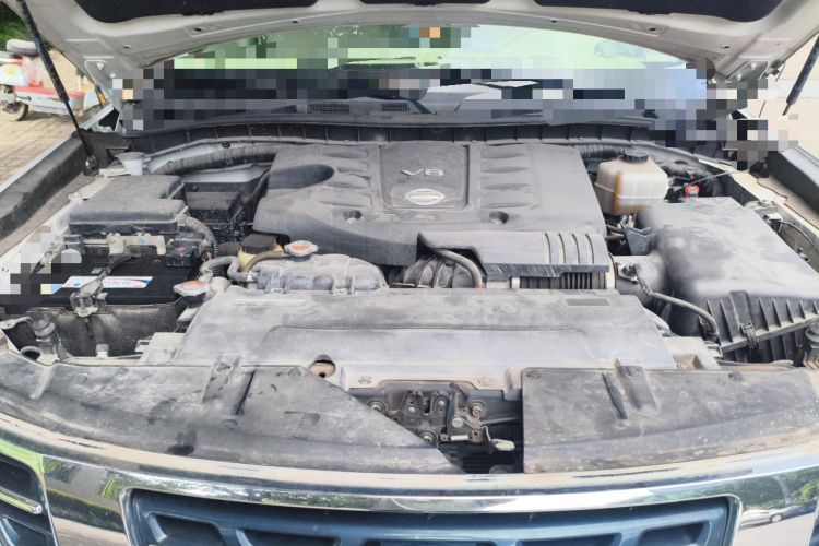 Used Nissan Patrol  Engine Bay