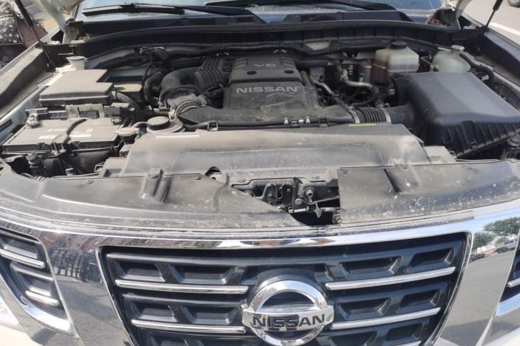 Used Nissan Patrol  Engine Bay