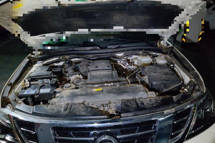 Used Nissan Patrol 2017 4.0L XE Middle East Version Engine Bay