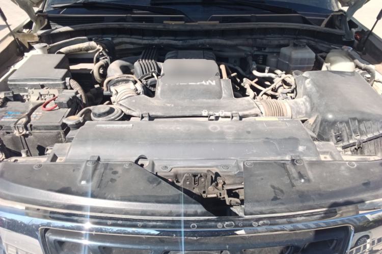 Used Nissan Patrol  Engine Bay