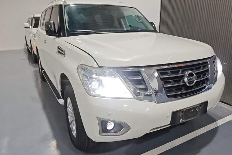 Used Nissan Patrol 2017 4.0L SE U.S.-Spec Version Front Right 45 Deg
