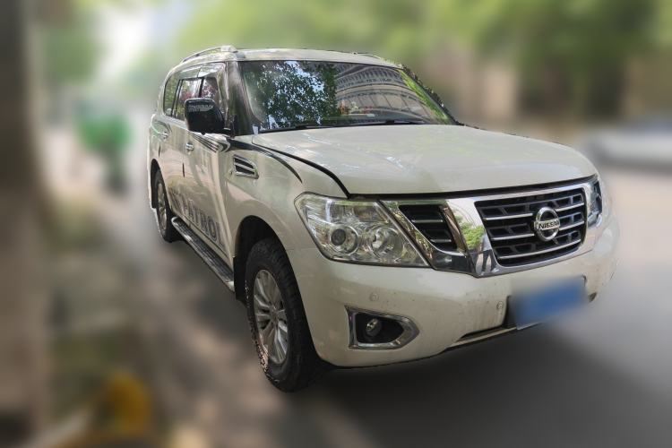 Used Nissan Patrol 2017 4.0L SE U.S.-Spec Version Front Right 45 Deg