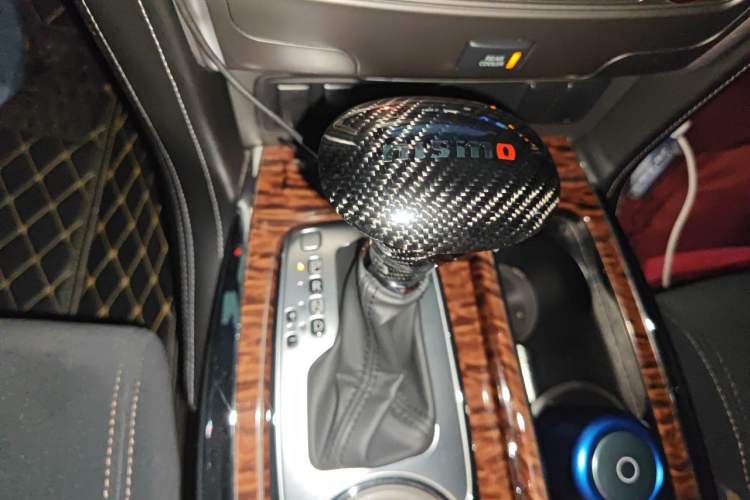 Used Nissan Patrol  Gear Lever