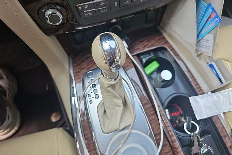 Used Nissan Patrol  Gear Lever