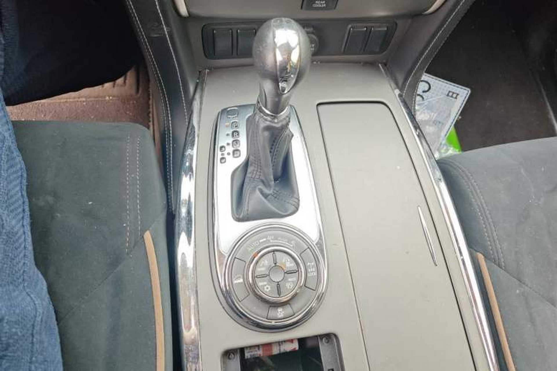 Used Nissan Patrol  Gear Lever