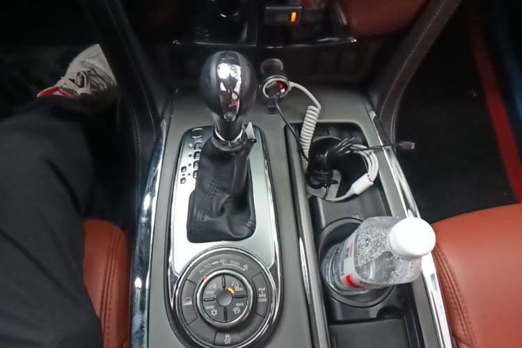 Used Nissan Patrol  Gear Lever
