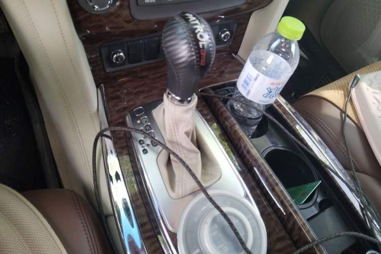 Used Nissan Patrol  Gear Lever
