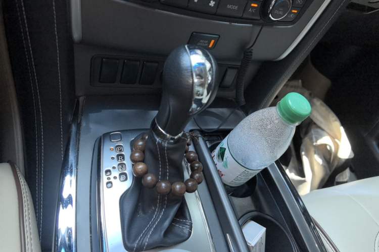 Used Nissan Patrol  Gear Lever
