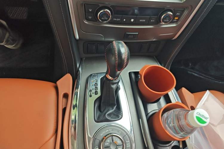 Used Nissan Patrol  Gear Lever