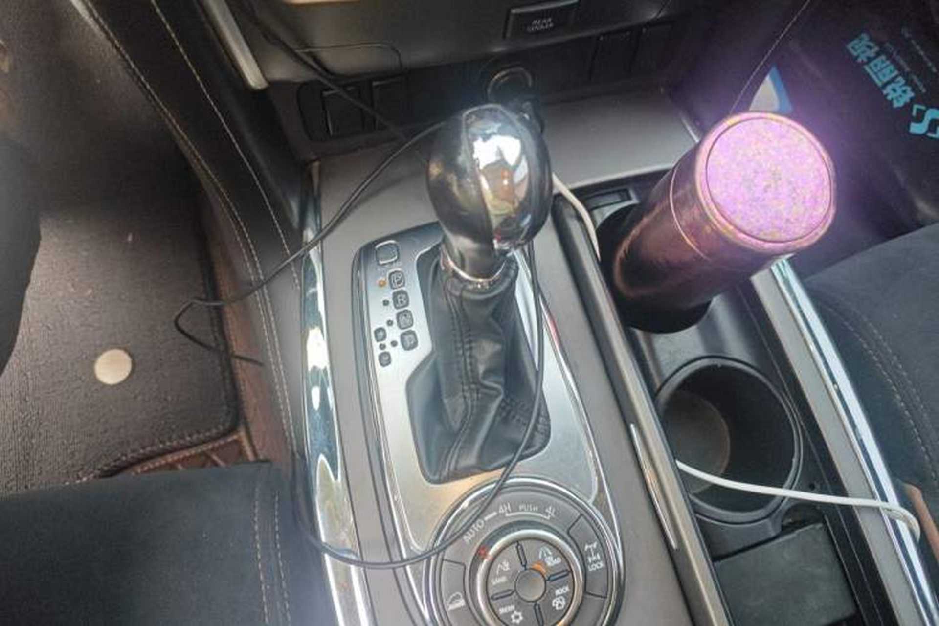 Used Nissan Patrol  Gear Lever