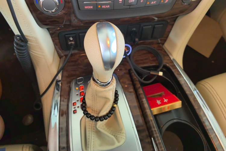 Used Nissan Patrol  Gear Lever