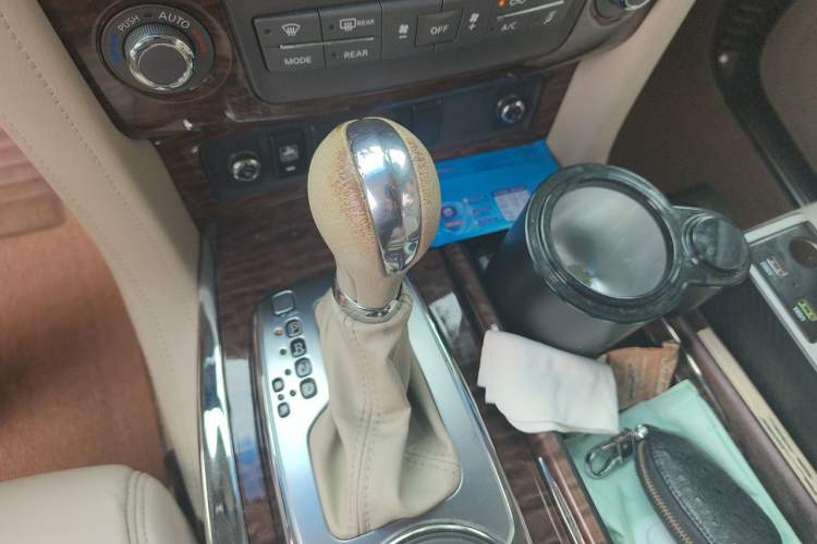 Used Nissan Patrol  Gear Lever