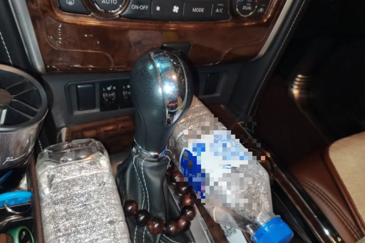 Used Nissan Patrol  Gear Lever