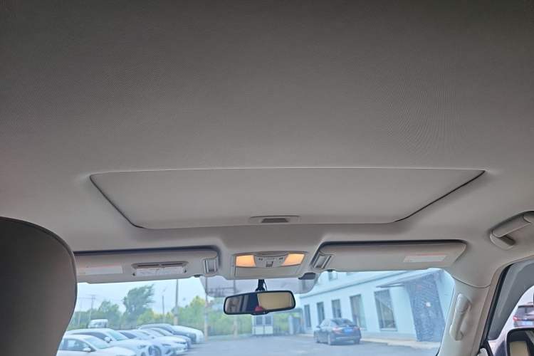 Used Nissan Patrol  Headliner