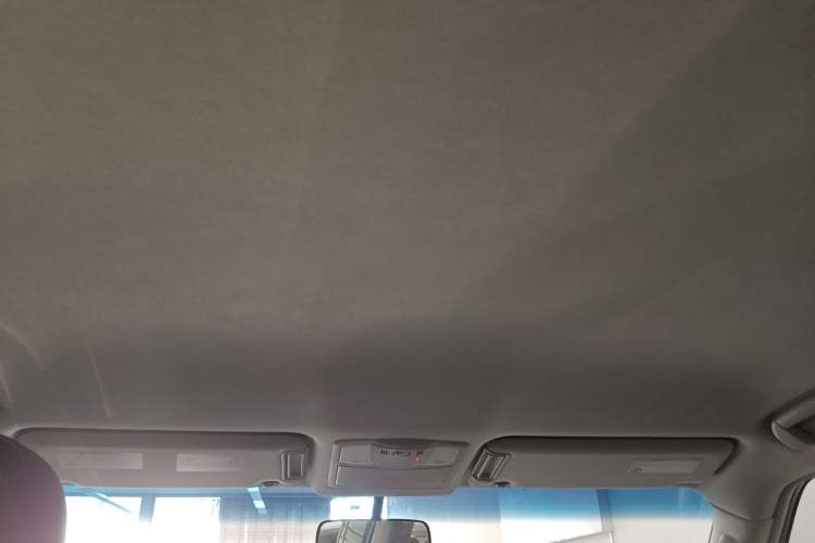 Used Nissan Patrol 2017 4.0L SE U.S.-Spec Version Headliner